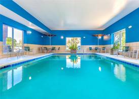 Hampton Inn & Suites Parkersburg Downtown 3