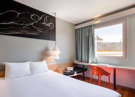 Ibis Sevilla 5