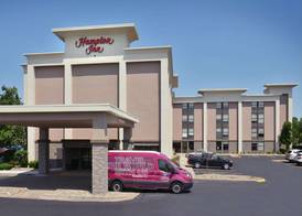 Hampton Inn Des Moines-Airport 2