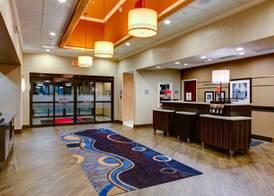 Hampton Inn and Suites Columbus, MS 2