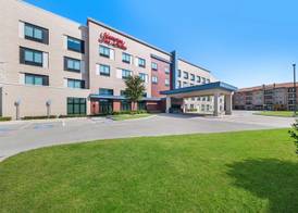 Hampton Inn & Suites Dallas - Farmers Branch 2