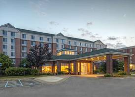 Hilton Garden Inn Detroit Metro Airport 2