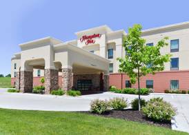 Hampton Inn Clinton, IA 2
