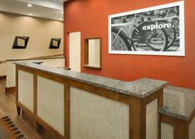 Hampton Inn & Suites Clayton/St. Louis-Galleria Area 4