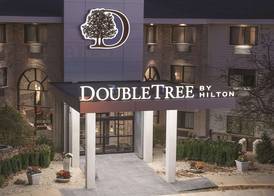 DoubleTree by Hilton Racine Harbourwalk 2