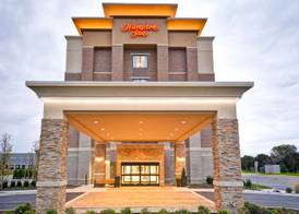 Hampton Inn Livonia Detroit 2