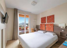 Kyriad Chambéry Centre - Hôtel et Résidence 5