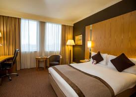 Crowne Plaza LONDON - EALING by IHG 5