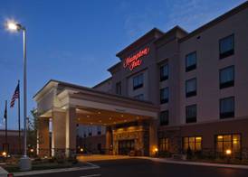 Hampton Inn Beloit 3