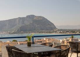 HOTIDAY Mondello Beach 2