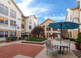 Hampton Inn & Suites Chicago/Hoffman Estates 5