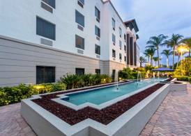 Hampton Inn & Suites Wellington 2
