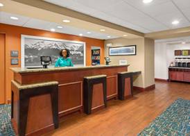Hampton Inn & Suites Burlington 5