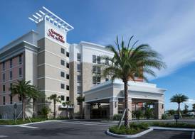 Hampton Inn & Suites Cape Canaveral Cruise Port, Fl 4