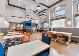 Hampton Inn & Suites St. Louis/South I-55 3
