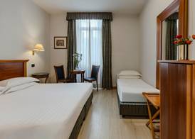 Hotel Diplomatic 3