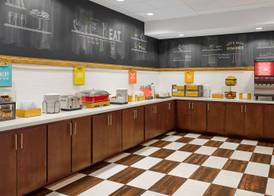 Hampton Inn & Suites Ridgecrest 5