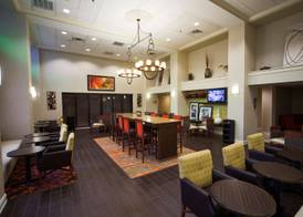 Hampton Inn & Suites Valdosta/Conference Center 2