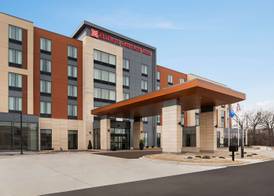 Hilton Garden Inn Milwaukee Brookfield Conference Center 5