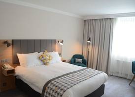 Holiday Inn FARNBOROUGH by IHG 5