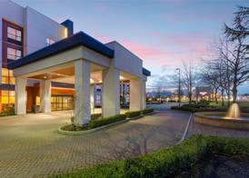Hampton Inn & Suites by Hilton Langley-Surrey 5