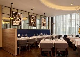 DoubleTree by Hilton Hull 5