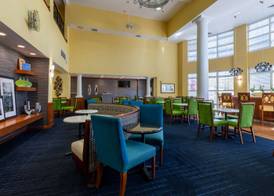 Hampton Inn & Suites Jacksonville Deerwood Park 5