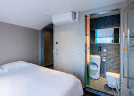 Diamond Capsule Hotel Amsterdam South 3
