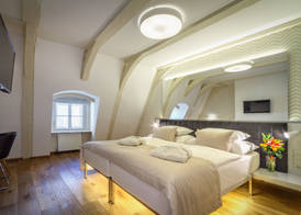 Golden Star 3