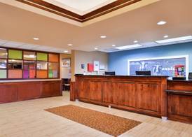 Hampton Inn Greensboro-East 4