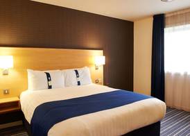 Holiday Inn Express MANCHESTER AIRPORT by IHG 5