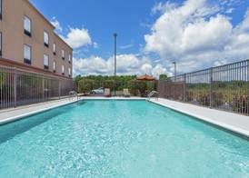 Hampton Inn Ozark, AL 5