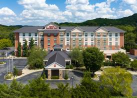 Hilton Garden Inn Nashville/Franklin-Cool Springs 2