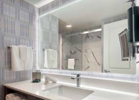 DoubleTree by Hilton Poughkeepsie 5