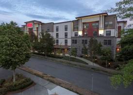 Hampton Inn & Suites DuPont 3