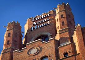 The Tudor Arms Hotel Cleveland - a DoubleTree by Hilton 5