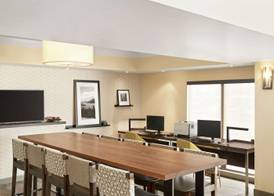 Hampton Inn Portland Airport, OR 4