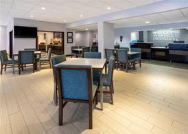 Hampton Inn Dover 5
