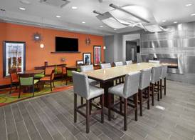 Hampton Inn by Hilton Calgary Airport North 4