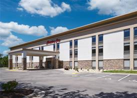 Hampton Inn Janesville 2