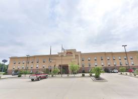 Hampton Inn & Suites Middlebury 2