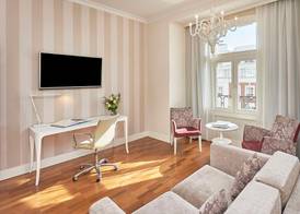 NH Collection Madrid Abascal 3