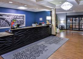 Hampton Inn Eugene 5