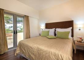 Minos Mare Royal 2