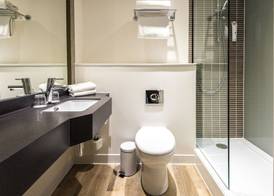 Holiday Inn LEEDS - GARFORTH by IHG 2
