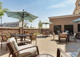 Hampton Inn & Suites Philadelphia Montgomeryville 2