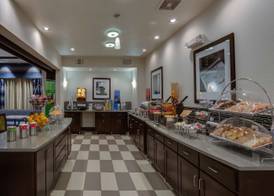 Hampton Inn & Suites Elyria 4