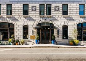 The Drayton Hotel Savannah, Curio Collection by Hilton 2