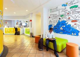Ibis Styles Napoli Garibaldi 2