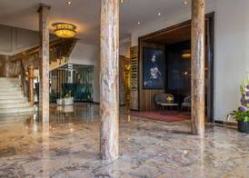 Radisson Blu Schwarzer Bock Hotel 2